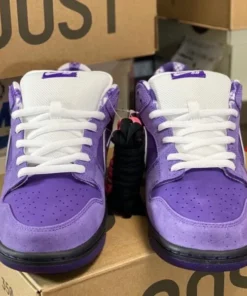 Dunk Purple Lobster pallets