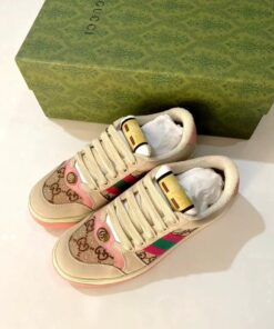 Gucci Sneakers Pallet for Sale – 100 Pairs Mixed Styles & Sizes | Bulk Luxury Footwear